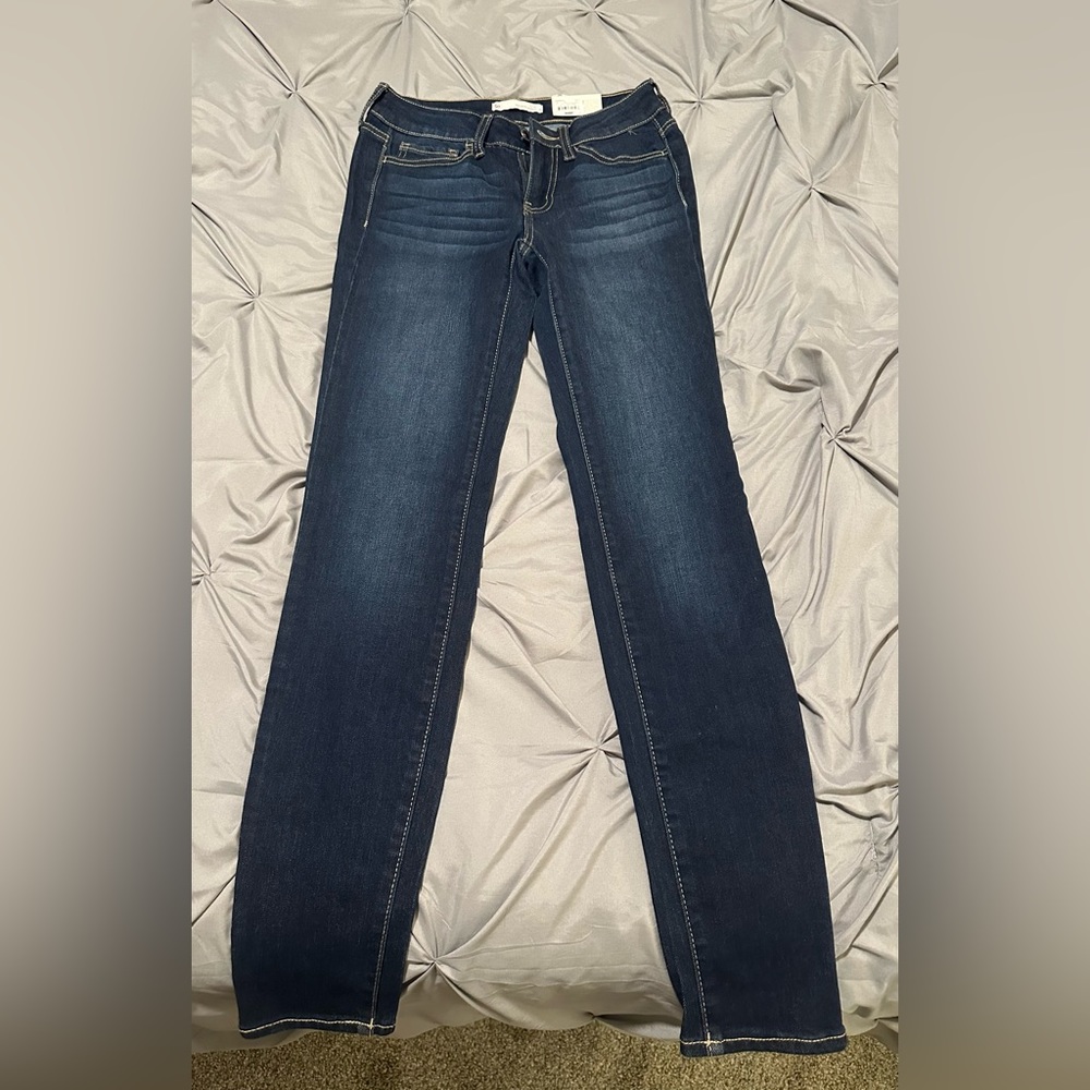 So Jeans